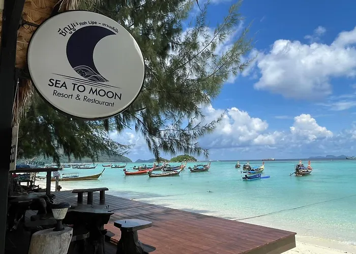 Sea To Moon Lipe